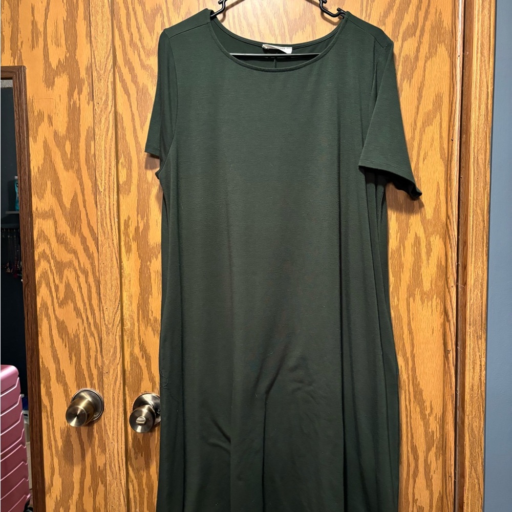 Elegant Green Women's Dress